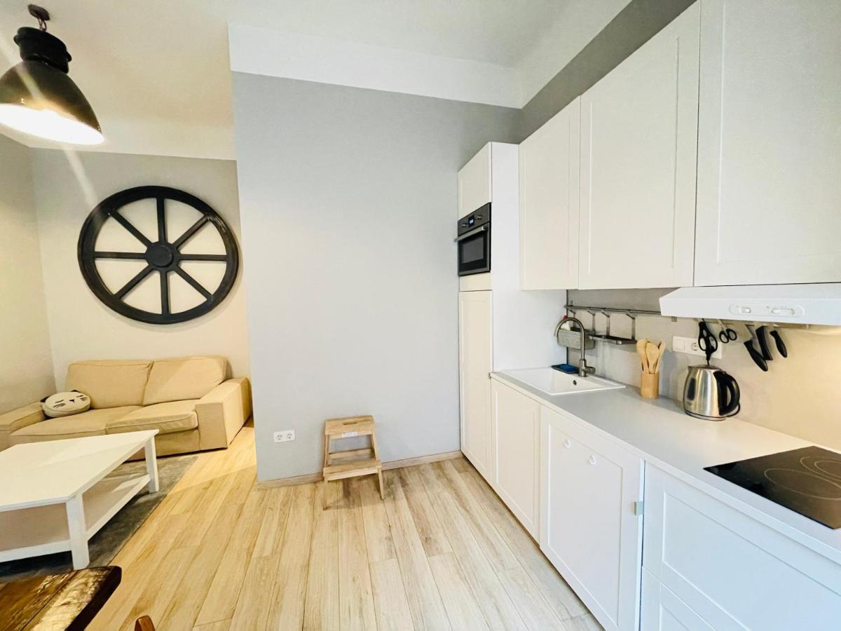 Akacfa Apartment