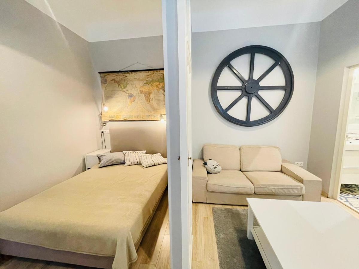 Apartament Akacfa *